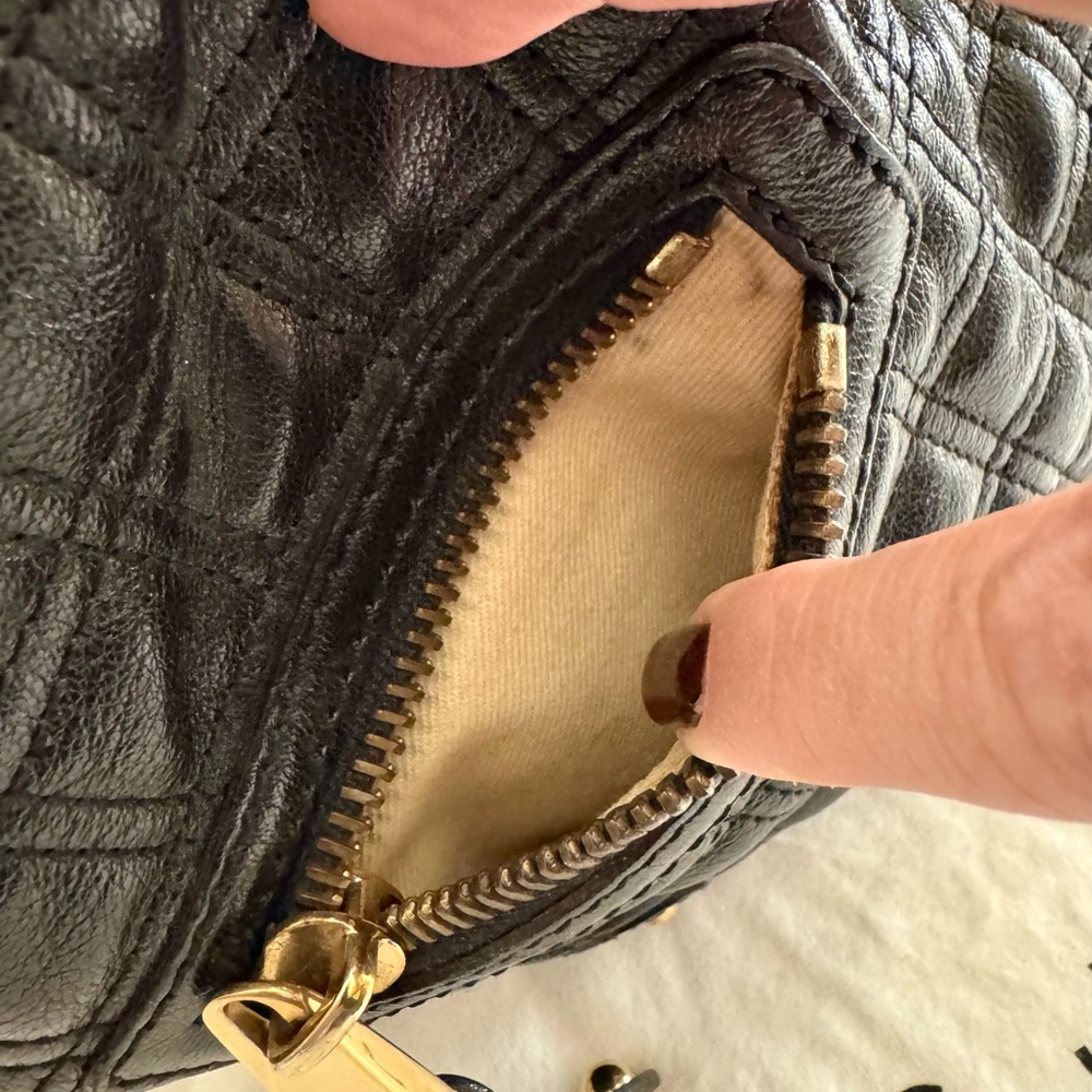 MARC JACOBS Black Quilted Calfskin Leather Banana Hobo Bag - Picture 4 of 15